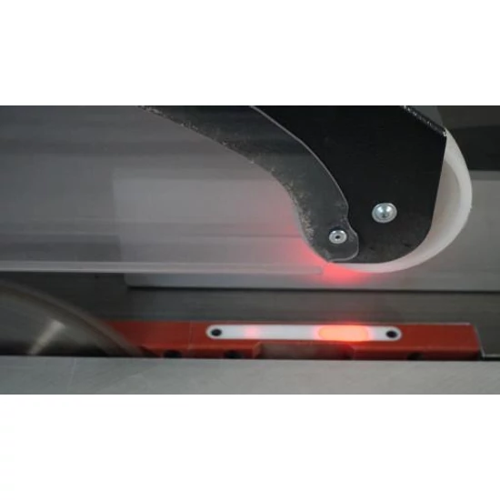 Robland LED világítás az elővágó egység használata közben, Z400-hoz, O