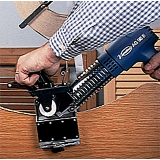 Virutex 4 fokban megdöntött görgő ferdén vágott ajtófelületek élfóliázására